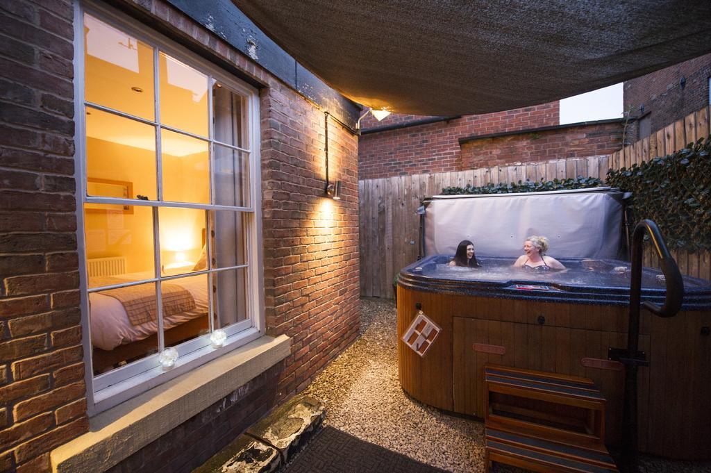 Chester Apartments Extérieur photo