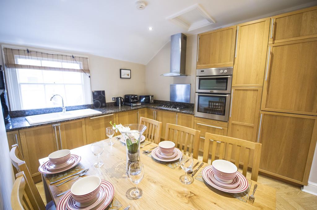 Chester Apartments Extérieur photo